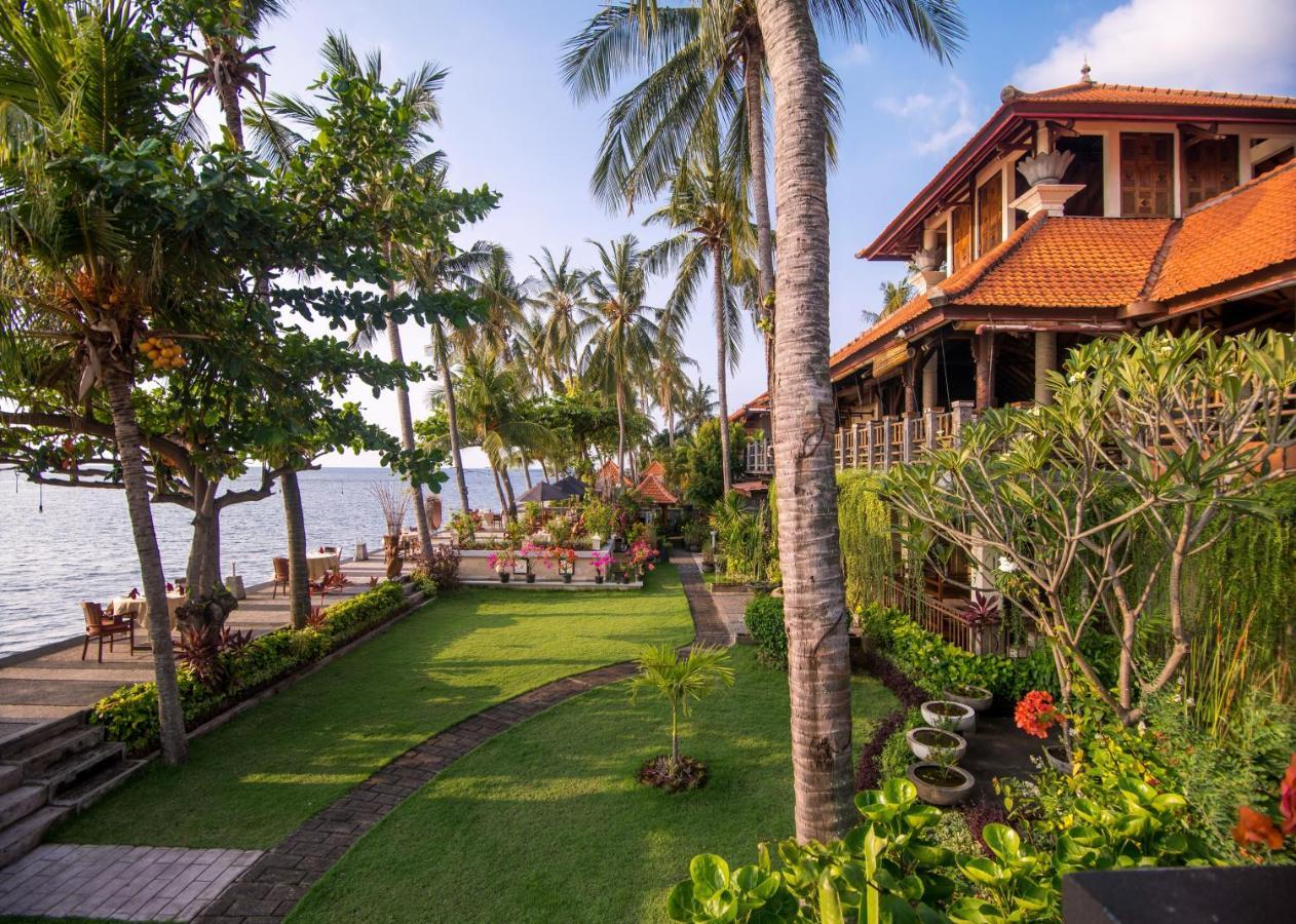 Nugraha Lovina Seaview Resort & Spa Exterior foto